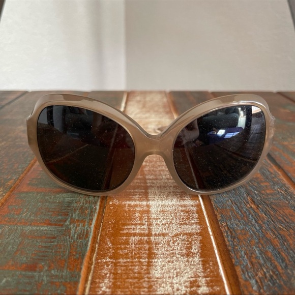 Burberry Sunglasses - Picture 3 of 10